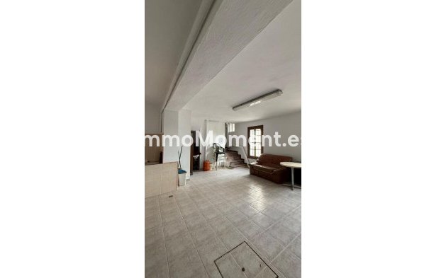Revente - Maison mitoyenne - Intérieur                       - Guaro