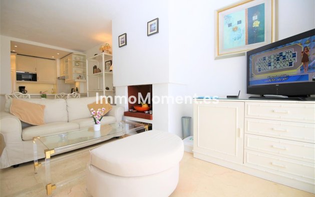 Resale - Apartment - Estepona - Estepona Centro