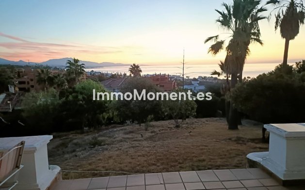 Resale - Detached villa - Estepona - Estepona Centro