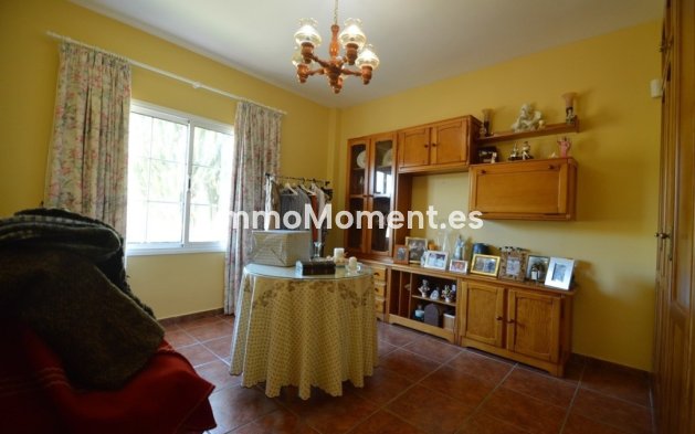 Resale - Detached villa - Benalmadena - Benalmadena Centro