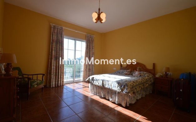 Resale - Detached villa - Benalmadena - Benalmadena Centro