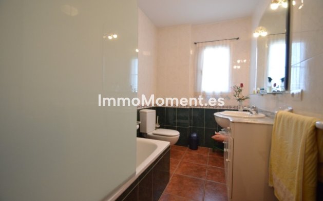 Resale - Detached villa - Benalmadena - Benalmadena Centro