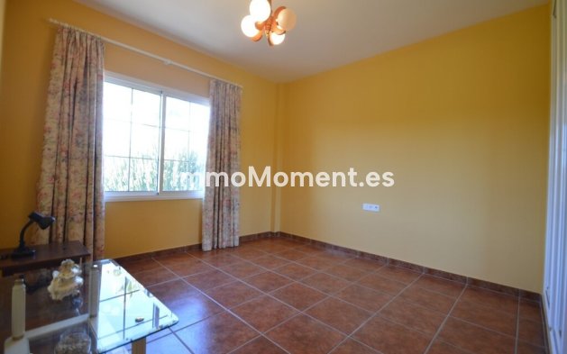 Resale - Detached villa - Benalmadena - Benalmadena Centro