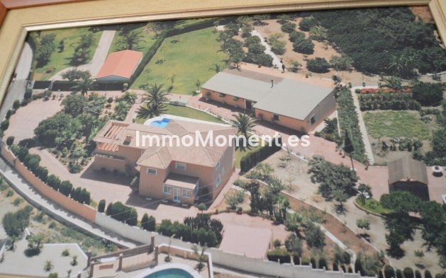 Resale - Detached villa - Benalmadena - Benalmadena Centro