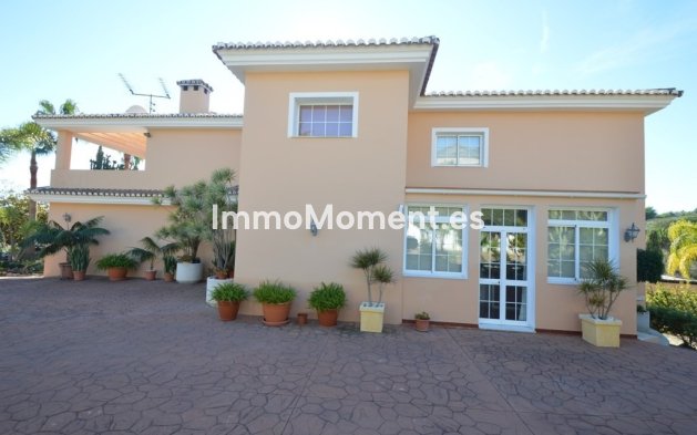 Resale - Detached villa - Benalmadena - Benalmadena Centro