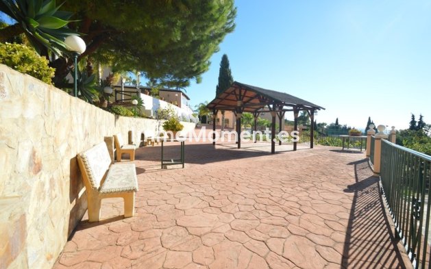 Resale - Detached villa - Benalmadena - Benalmadena Centro