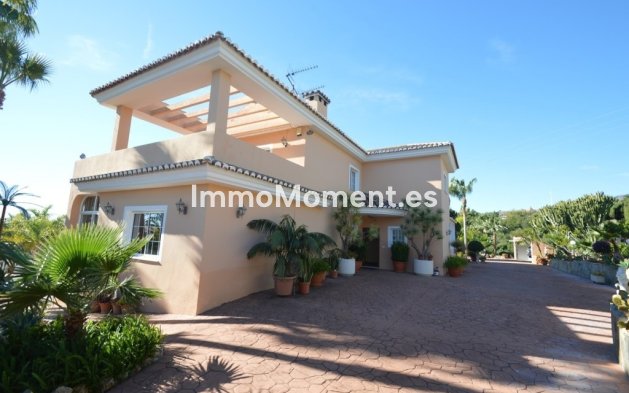 Resale - Detached villa - Benalmadena - Benalmadena Centro