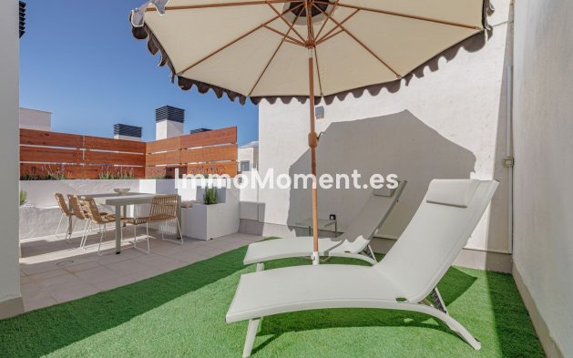 Resale - Apartment - Estepona - Estepona Centro