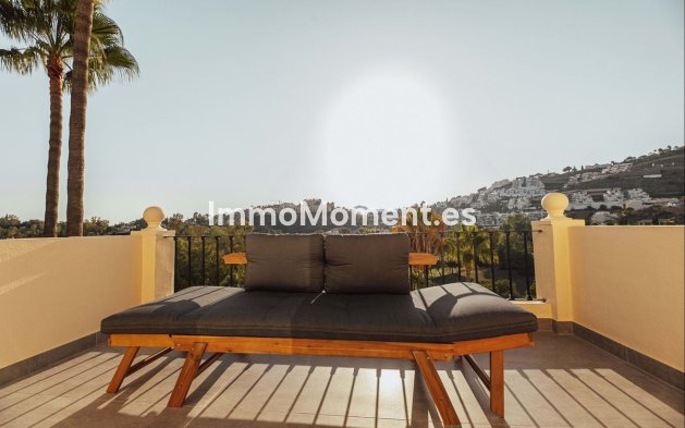 Resale - Apartment - Benahavís - La Quinta