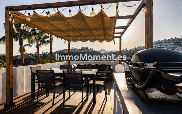 Resale - Apartment - Benahavís - La Quinta