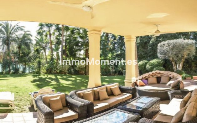 Resale - Detached villa - Marbella - Nueva Andalucía