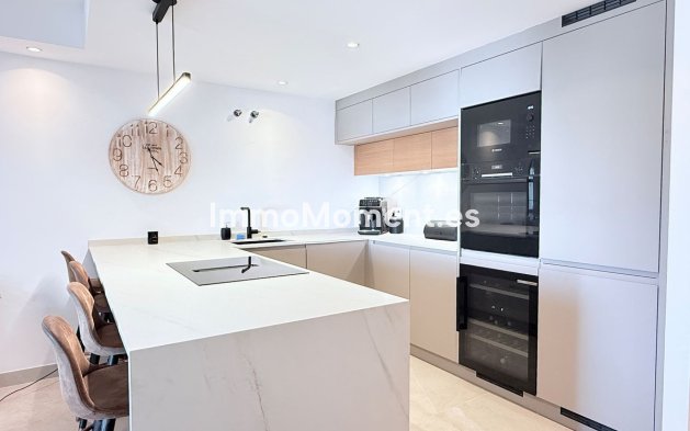 Resale - Townhouse - Estepona - Estepona Centro
