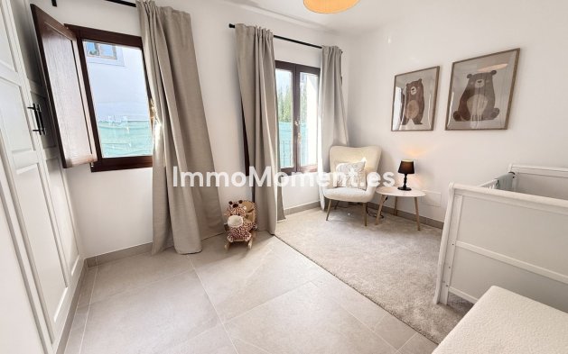Resale - Townhouse - Estepona - Estepona Centro