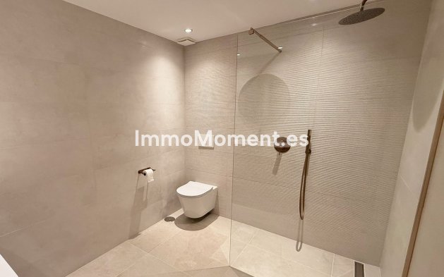 Resale - Townhouse - Estepona - Estepona Centro