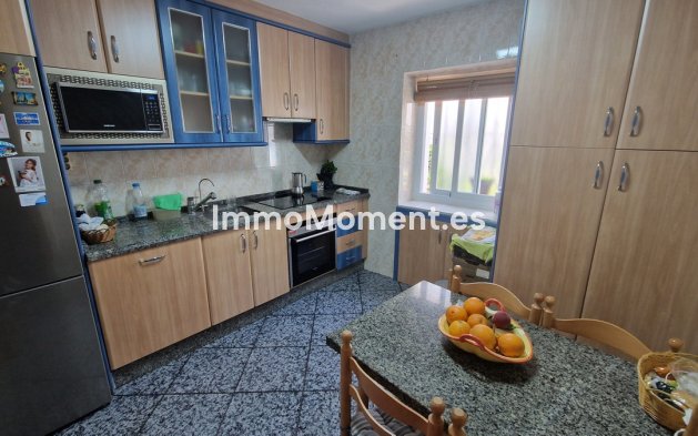 Resale - Townhouse - Estepona - Estepona Centro