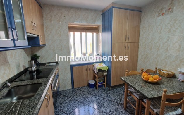 Resale - Townhouse - Estepona - Estepona Centro