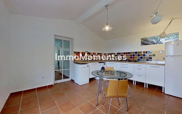 Resale - Detached villa - Inland  - Alhaurín el Grande Centro