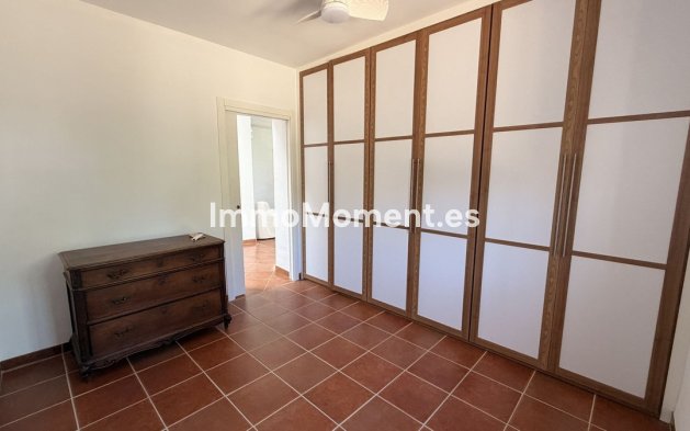 Resale - Detached villa - Inland  - Alhaurín el Grande Centro