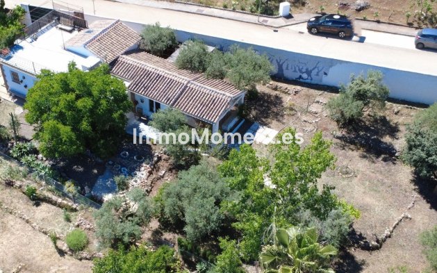 Resale - Detached villa - Inland  - Alhaurín el Grande Centro