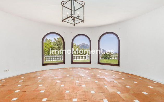 Resale - Detached villa - Inland  - Alhaurín el Grande Centro