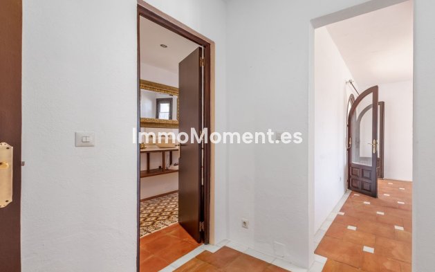 Resale - Detached villa - Inland  - Alhaurín el Grande Centro