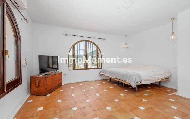 Resale - Detached villa - Inland  - Alhaurín el Grande Centro