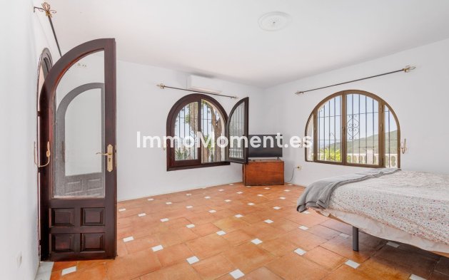 Resale - Detached villa - Inland  - Alhaurín el Grande Centro