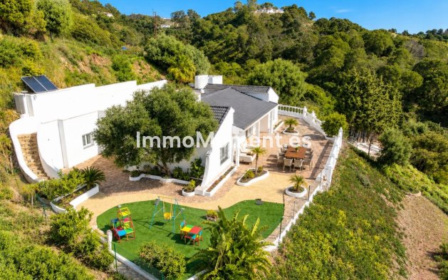 Resale - Country house - Estepona - Estepona Centro