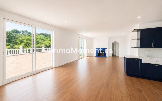 Resale - Country house - Estepona - Estepona Centro