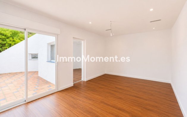 Resale - Country house - Estepona - Estepona Centro