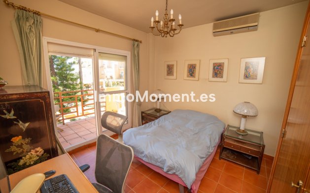 Resale - Townhouse - Estepona - Estepona Centro