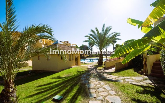 Resale - Townhouse - Estepona - Estepona Centro