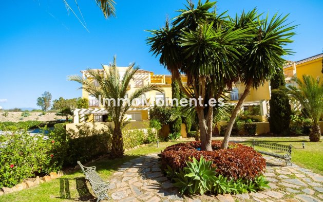 Resale - Townhouse - Estepona - Estepona Centro