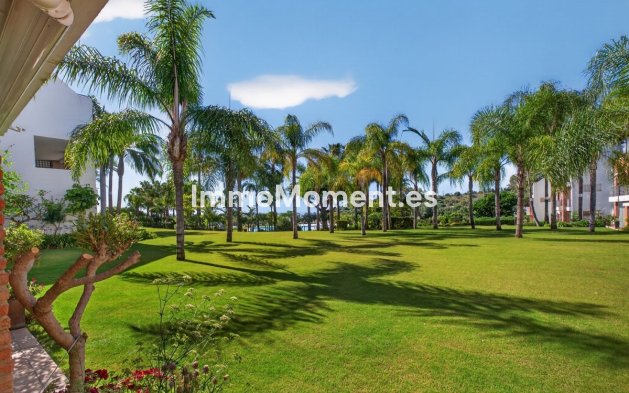 Resale - Apartment - Estepona - Estepona Centro