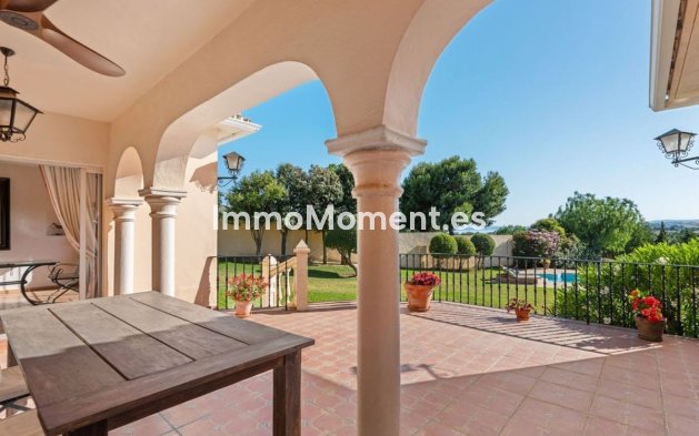 Resale - Detached villa - Estepona - Estepona Centro