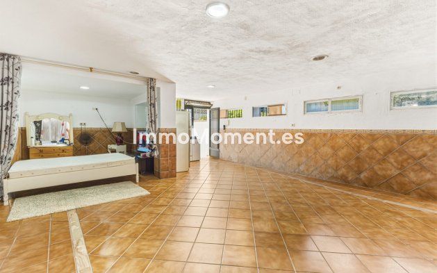 Resale - Townhouse - Estepona - Estepona Centro