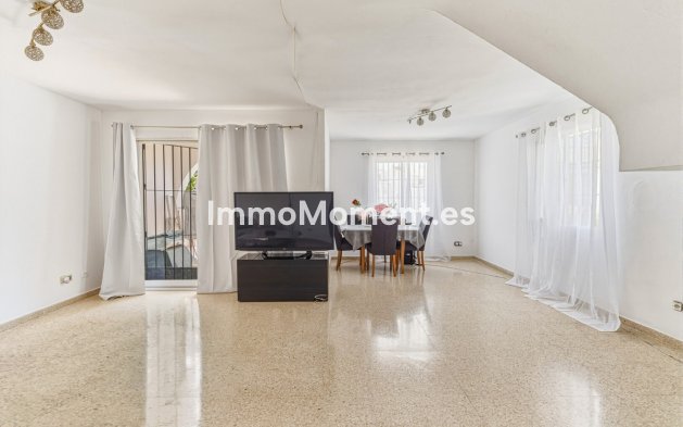 Resale - Townhouse - Estepona - Estepona Centro