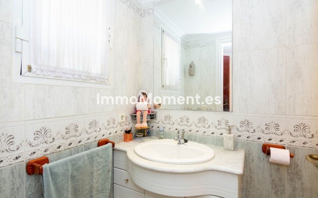Resale - Townhouse - Estepona - Estepona Centro