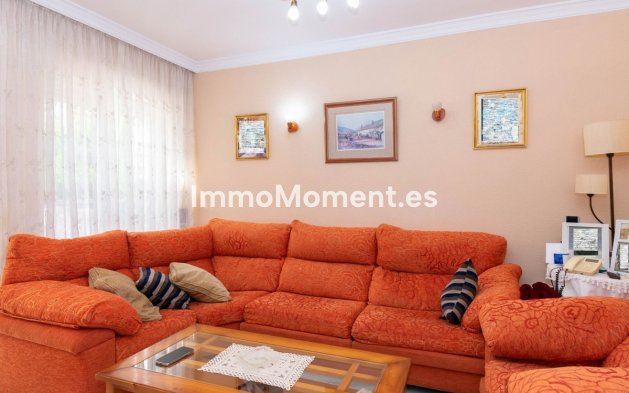 Resale - Townhouse - Estepona - Estepona Centro