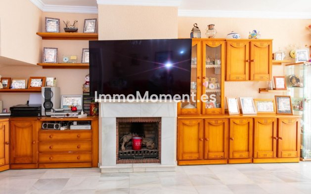Resale - Townhouse - Estepona - Estepona Centro