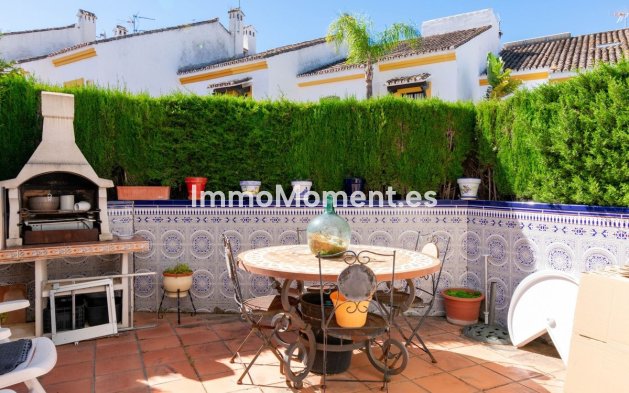 Resale - Townhouse - Estepona - Estepona Centro