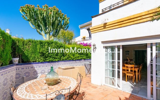 Resale - Townhouse - Estepona - Estepona Centro
