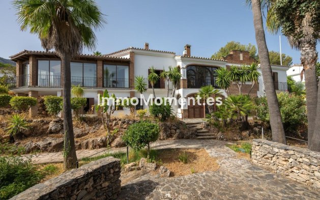 Resale - Detached villa - Inland  - Alhaurín el Grande Centro