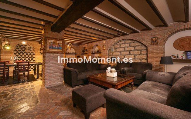 Resale - Detached villa - Inland  - Alhaurín el Grande Centro