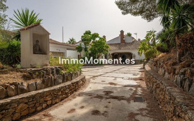 Resale - Detached villa - Inland  - Alhaurín el Grande Centro