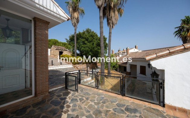 Resale - Detached villa - Inland  - Alhaurín el Grande Centro
