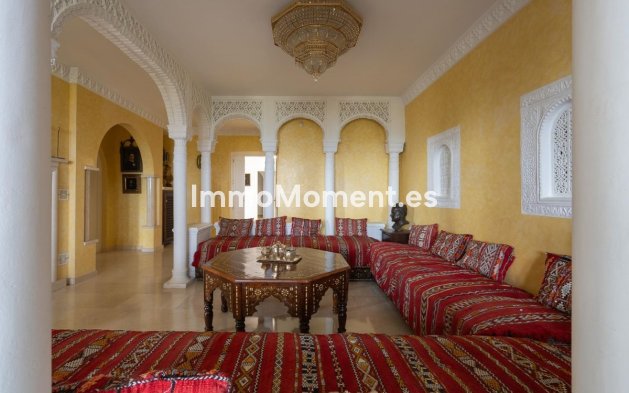 Resale - Detached villa - Inland  - Alhaurín el Grande Centro