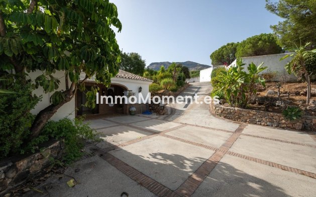 Resale - Detached villa - Inland  - Alhaurín el Grande Centro