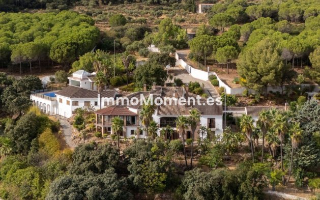 Resale - Detached villa - Inland  - Alhaurín el Grande Centro