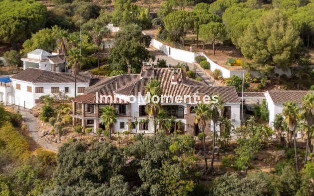 Resale - Detached villa - Inland  - Alhaurín el Grande Centro